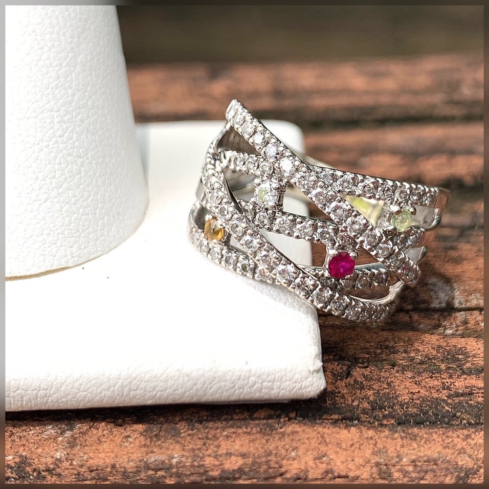 14k Gorgeous Diamond (shimmery) & Gemstones Ring